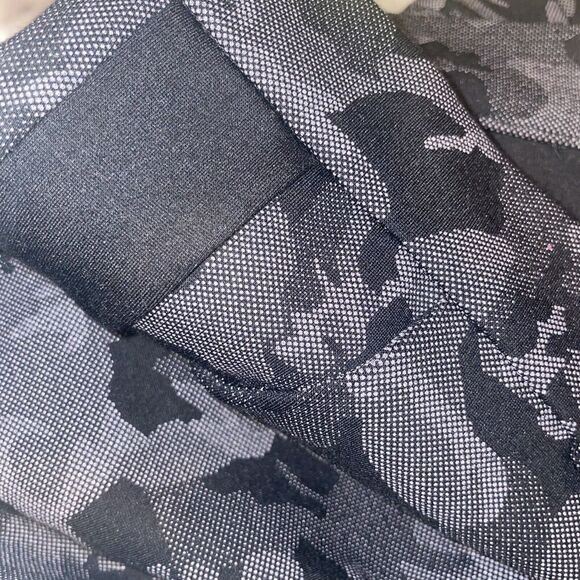 Billy T Camo Trouser Pants‎ Womens Size 12 Stretch Ponte Knit Cropped Pockets - Picture 5 of 5